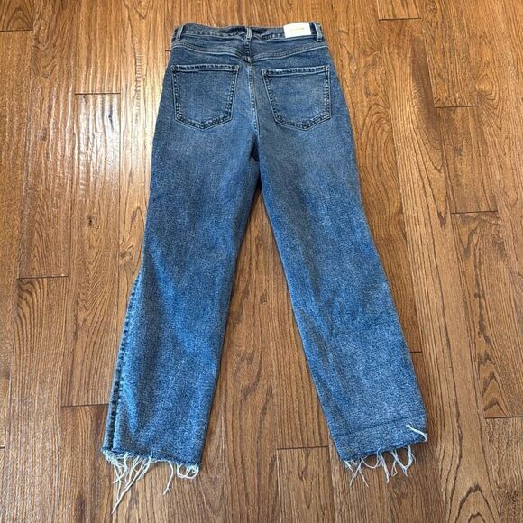 Express modern straight super high rise distressed knee jeans 6s - Picture 11 of 12